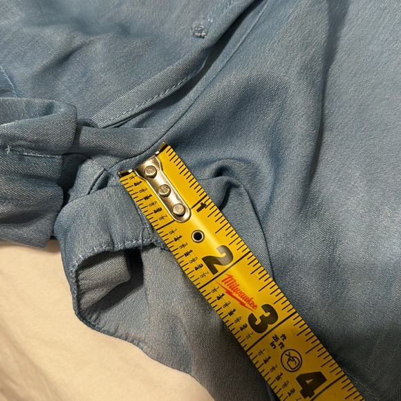 NWT- TOP AND SHORTS BUNDLE - Picture 9 of 15